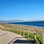 Διαμέρισμα Cozy And Quiet With Sea Views